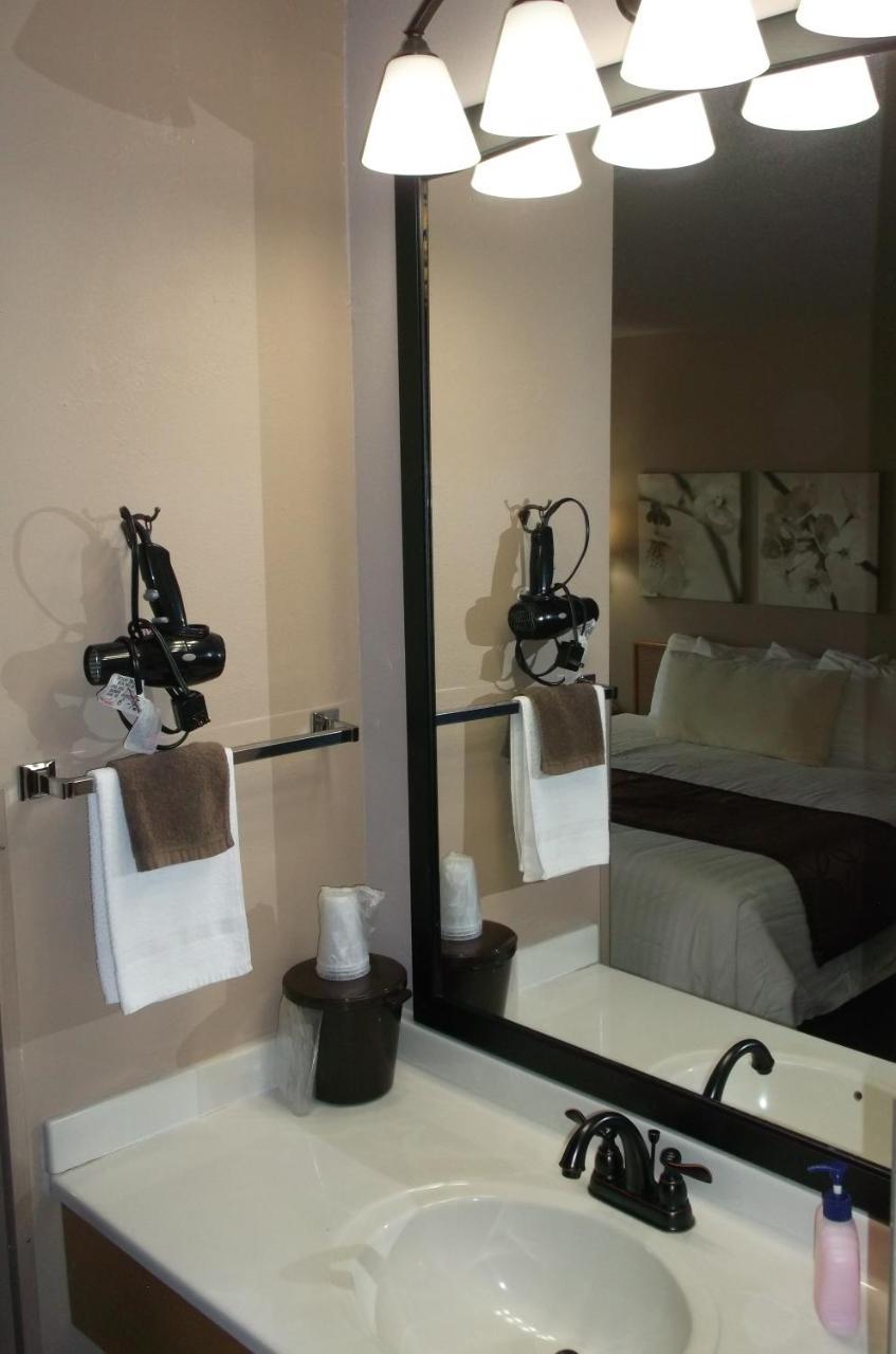 De Smet Super Deluxe Inn & Suites المظهر الخارجي الصورة